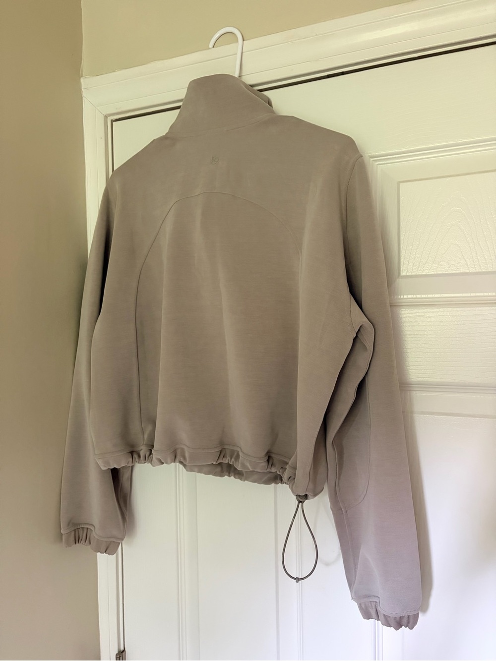Lululemon Softstreme cropped size 8 Riverstone - Picture 5 of 8
